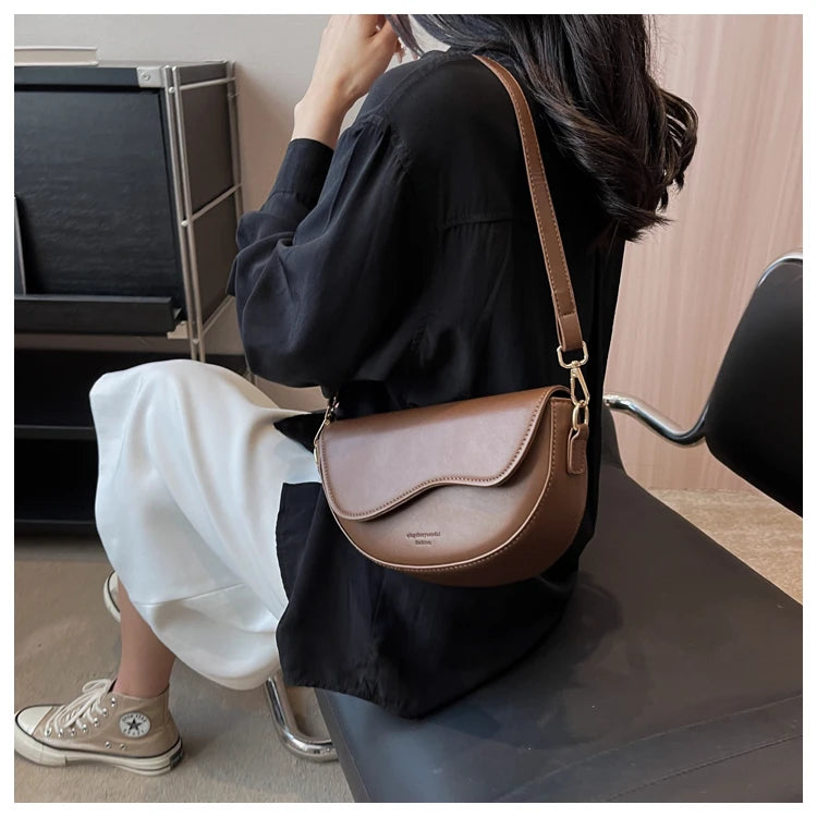 Küçük Deri Eyer Koltukaltı Çanta Kadınlar Için 2023 Yaz Zincir Omuz Crossbody Çanta Bayanlar Vintage Koltukaltı Çanta Bolsa